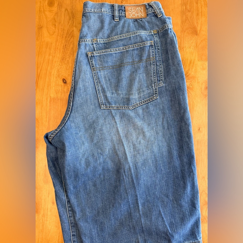 Sean John Men's Relaxed Blue Denim Jeans